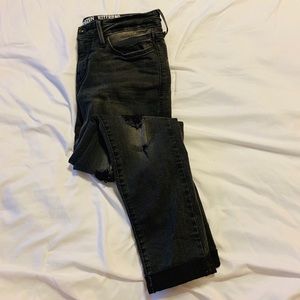 Levi’s Denizen Ripped Boyfriend Jeans